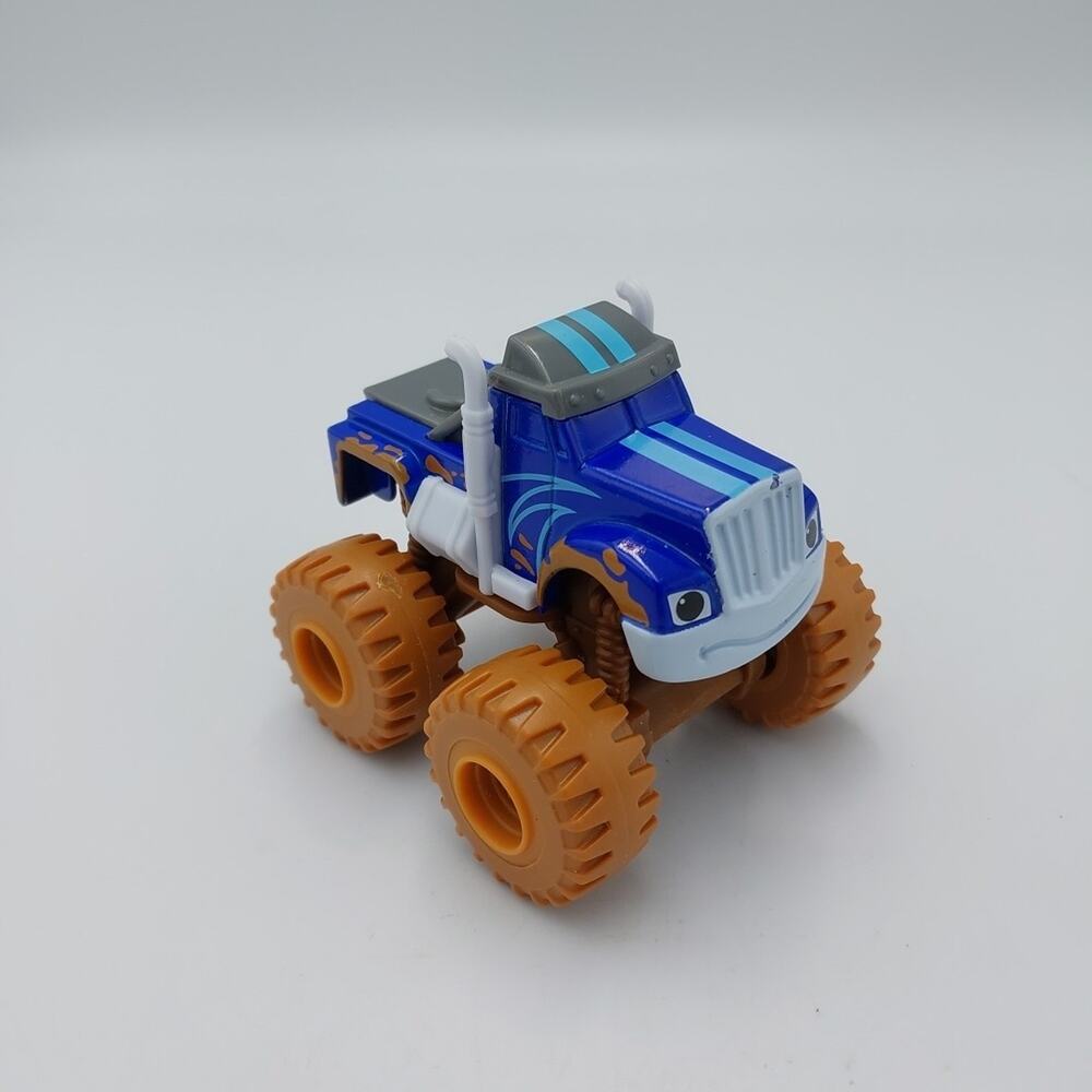Blaze and the Monster Machines CRUSHER 2014 Die Cast Truck Nickelodeon